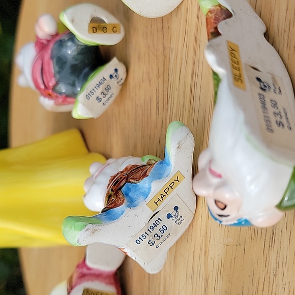 VINTAGE Snow White & The Seven Dwarfs figurines - Picture 4 of 11